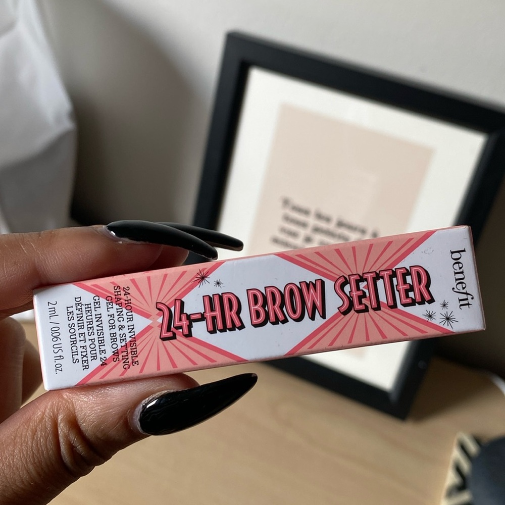 Benefit 24 hr brow setter